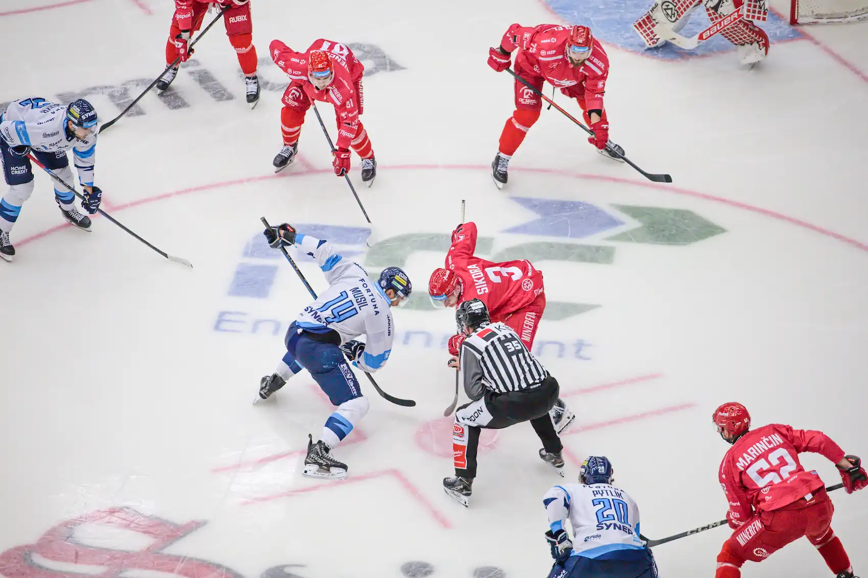 Bule v útočném pásmu