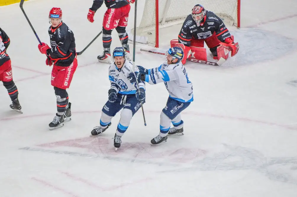 Weatherby nadšený z gólu